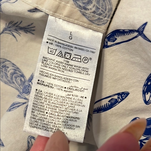 Old Navy Everyday Shirt Casual Button Down Cotton Mediterranean Novelty Print - Picture 9 of 9